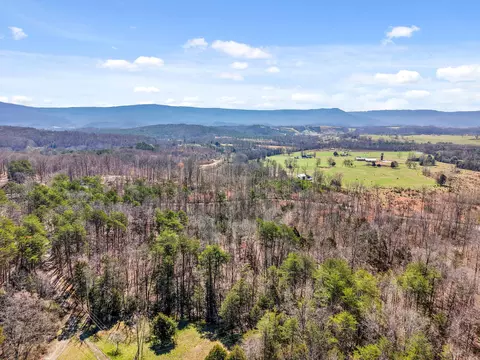 512 Sutherland Rd, Dunlap, TN 37327 photo 7