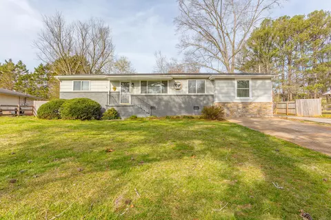 223 Rogers Dr, Ringgold, GA 30736