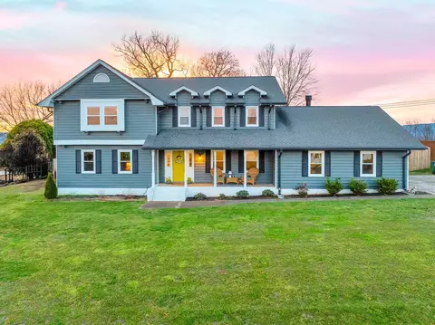 517 S Mission Ridge Dr, Rossville, GA 30741