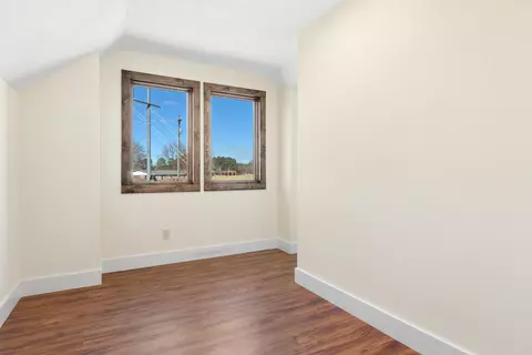 Bedroom - 11134 E Brainerd Rd, Apison, TN 37302 photo 2 of 7