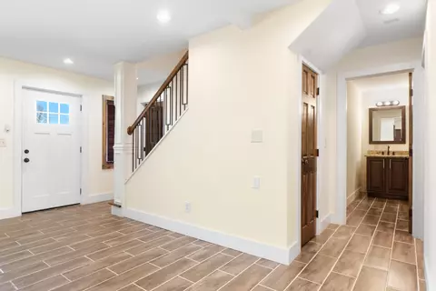 Entry Way - 11134 E Brainerd Rd, Apison, TN 37302 photo 2 of 4