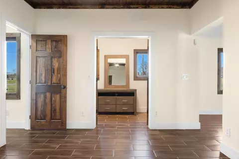 Entry Way - 11134 E Brainerd Rd, Apison, TN 37302 photo 3 of 4