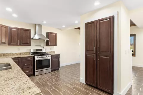 Kitchen - 11134 E Brainerd Rd, Apison, TN 37302 photo 2 of 4