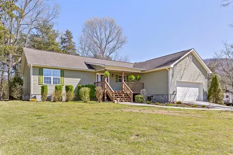 147 Cherokee Trl, Trenton, GA 30752