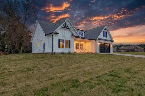 Exterior - 273 Twelve Oaks Dr, Rock Spring, GA 30739 photo 3 of 9