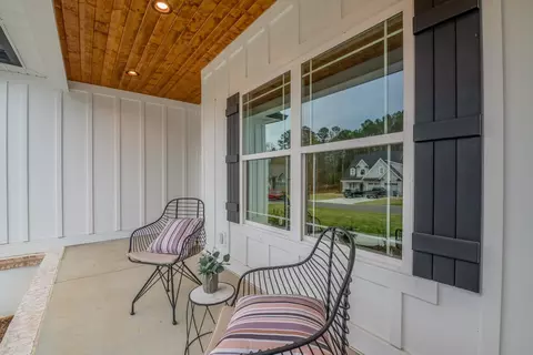Exterior - 273 Twelve Oaks Dr, Rock Spring, GA 30739 photo 7 of 9