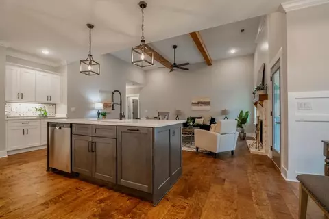 Kitchen - 273 Twelve Oaks Dr, Rock Spring, GA 30739 photo 5 of 8