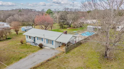 217 County Road 909, Etowah, TN 37331