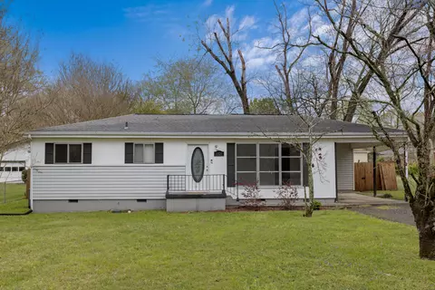 1320 W Sherry Dr, Rossville, GA 30741