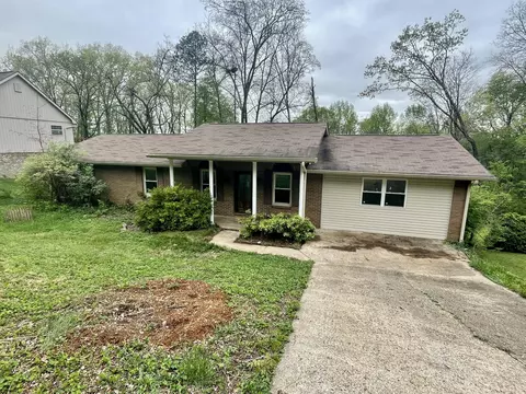 809 Chestnut Wood Ln, Chattanooga, TN 37421