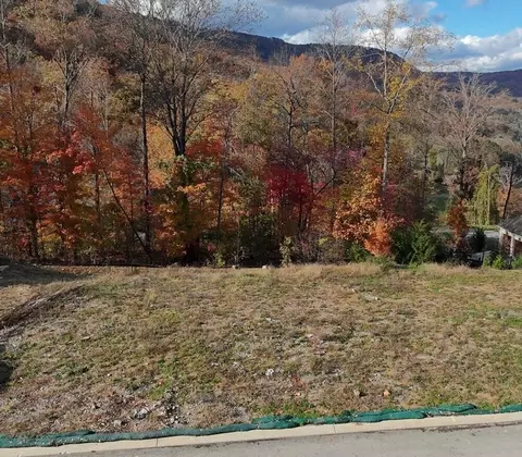 1073 Le Conte Cir, Chattanooga, TN 37419