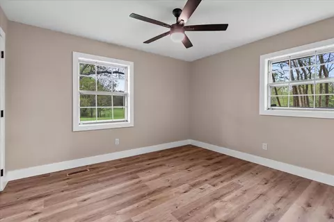Bedroom - 890 Shellmound Rd, Jasper, TN 37347 photo 1 of 3