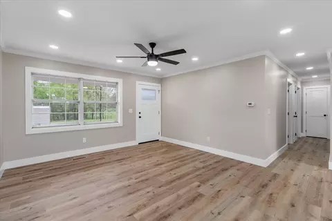 Living - 890 Shellmound Rd, Jasper, TN 37347 photo 1 of 5