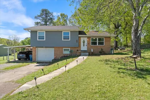 158 Ferndale Dr, Rossville, GA 30741