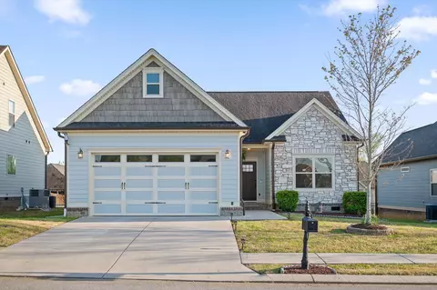 7976 Frostwood Ln, Ooltewah, TN 37363
