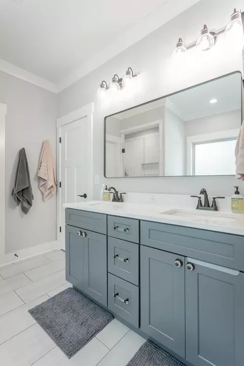 Bath - 844 Ferrymans Way, Chattanooga, TN 37419 photo 3 of 7