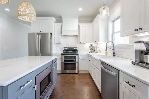 Kitchen - 844 Ferrymans Way, Chattanooga, TN 37419 photo 6 of 13