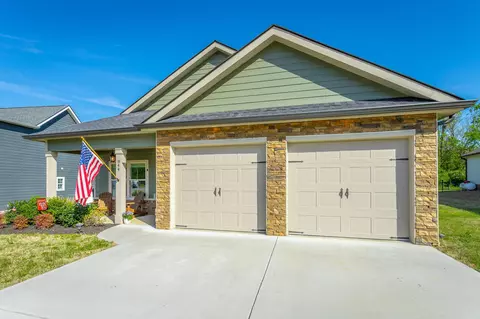 Exterior - 844 Ferrymans Way, Chattanooga, TN 37419 photo 7 of 22
