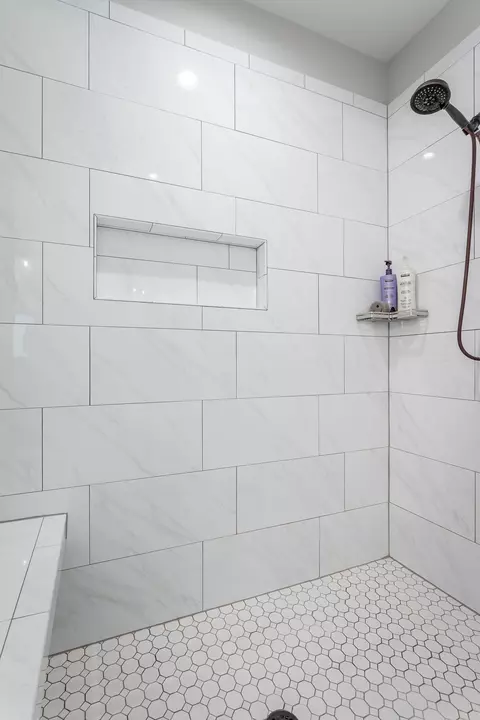 Bath - 844 Ferrymans Way, Chattanooga, TN 37419 photo 6 of 7