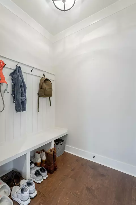 Entry Way - 844 Ferrymans Way, Chattanooga, TN 37419 photo 4 of 6