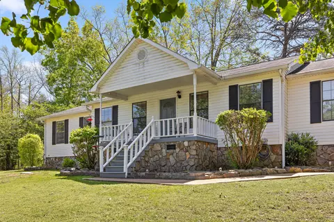 60 Hillside Dr, Ringgold, GA 30736