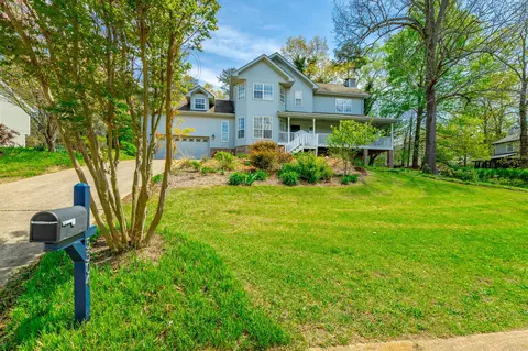 5504 Barons Pt, Ooltewah, TN 37363