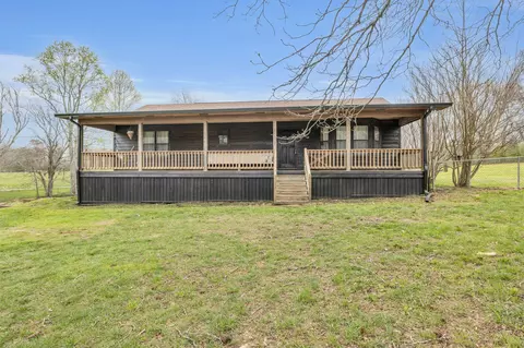4010 Hendon Rd, Graysville, TN 37338