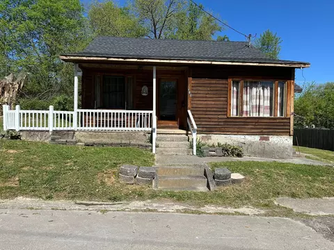 141 Broadway St, Dayton, TN 37321