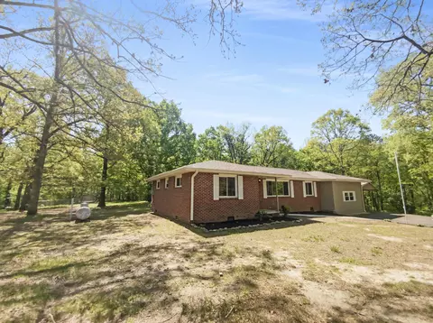 176 Lewis St, Rossville, GA 30741