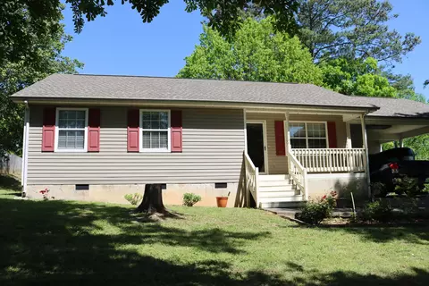 2437 S Riverbend Rd, Dalton, GA 30721