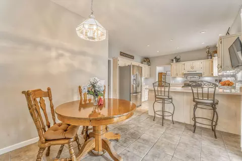 Dining - 407 Bethany Dr, Dalton, GA 30721 photo 4 of 4