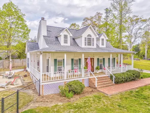 Exterior - 407 Bethany Dr, Dalton, GA 30721 photo 15 of 17
