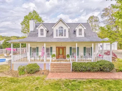 Exterior - 407 Bethany Dr, Dalton, GA 30721 photo 16 of 17