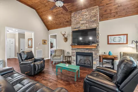 155 Mossy Oak Dr, Sequatchie, TN 37374 photo 11