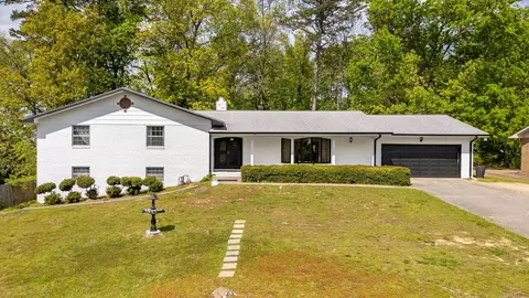 7007 Genoa Dr, Chattanooga, TN 37421
