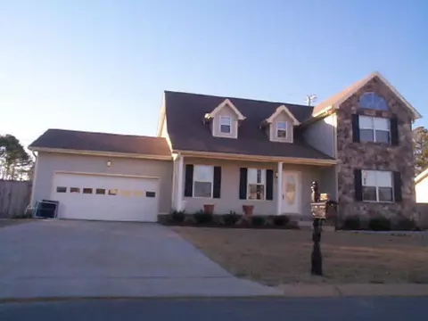 1801 Chase Meadows Cir, Hixson, TN 37343