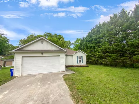 3125 Clearwater Dr, Cleveland, TN 37312