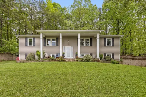 10816 E Brainerd Rd, Apison, TN 37302