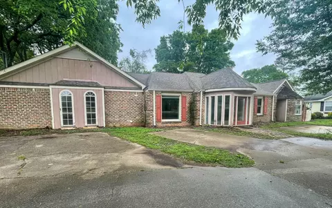 953 Cloud Springs Rd, Rossville, GA 30741