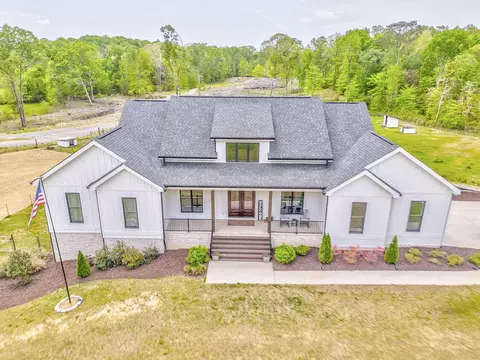 626 Cohutta Beaverdale Rd, Cohutta, GA 30710