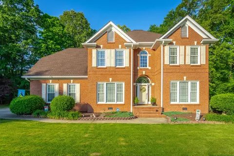 6802 Autumn Lake Trl, Hixson, TN 37343