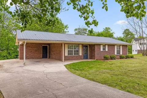 39 Malenda Dr, Trenton, GA 30752