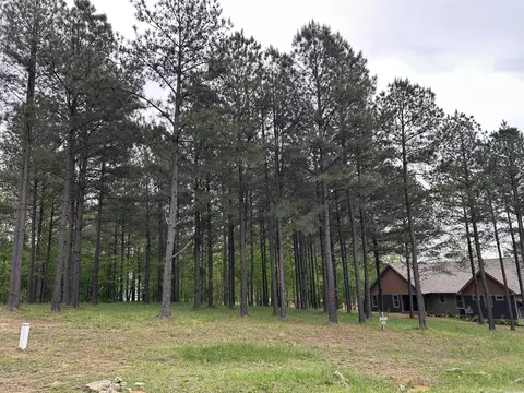 140 Foxtrot Ln #SV-333, Jasper, TN 37347