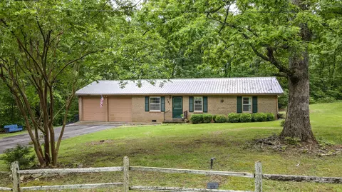 141 County Rd 513, Etowah, TN 37331