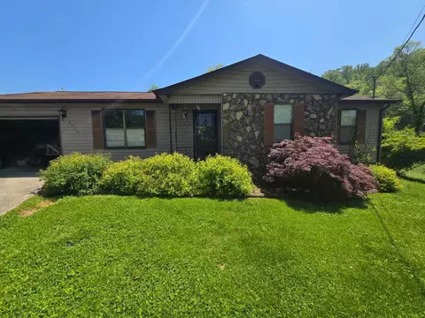 6400 Walnut Breeze Ln, Knoxville, TN 37918