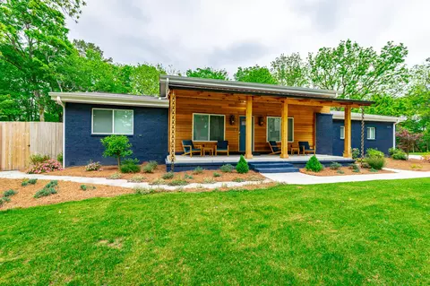 1203 Thomas Ln, Hixson, TN 37343