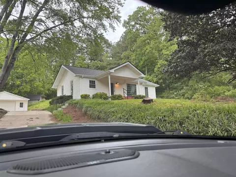 60 Jerry Eaves Ln, Ringgold, GA 30736