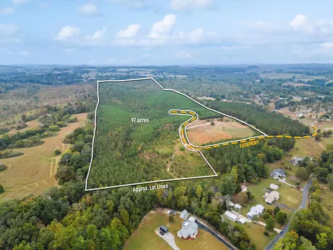 299 County Rd, Sweetwater, TN 37874