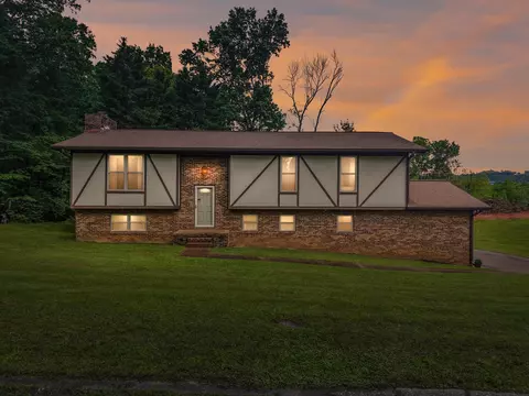 7470 Twin Brook Dr, Chattanooga, TN 37421