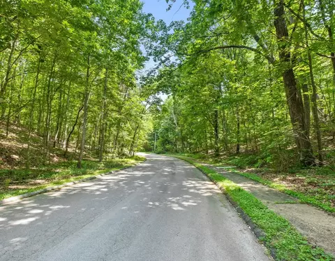 4738 Buckingham Dr, Chattanooga, TN 37421